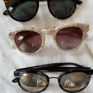 Bundle of 3 diff sunglasses